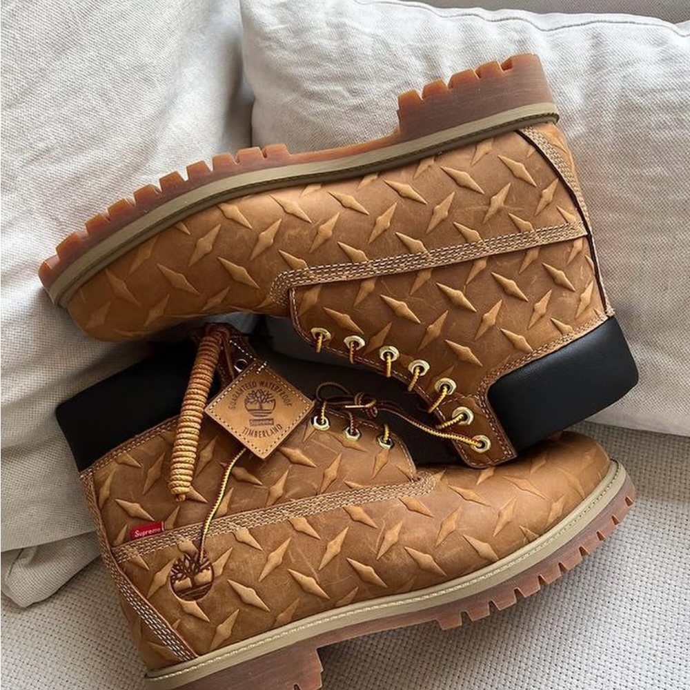 Yellow timberland